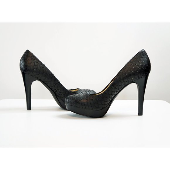 Calvin Klein Pumps, Platform, Textured - Picture 3 of 7